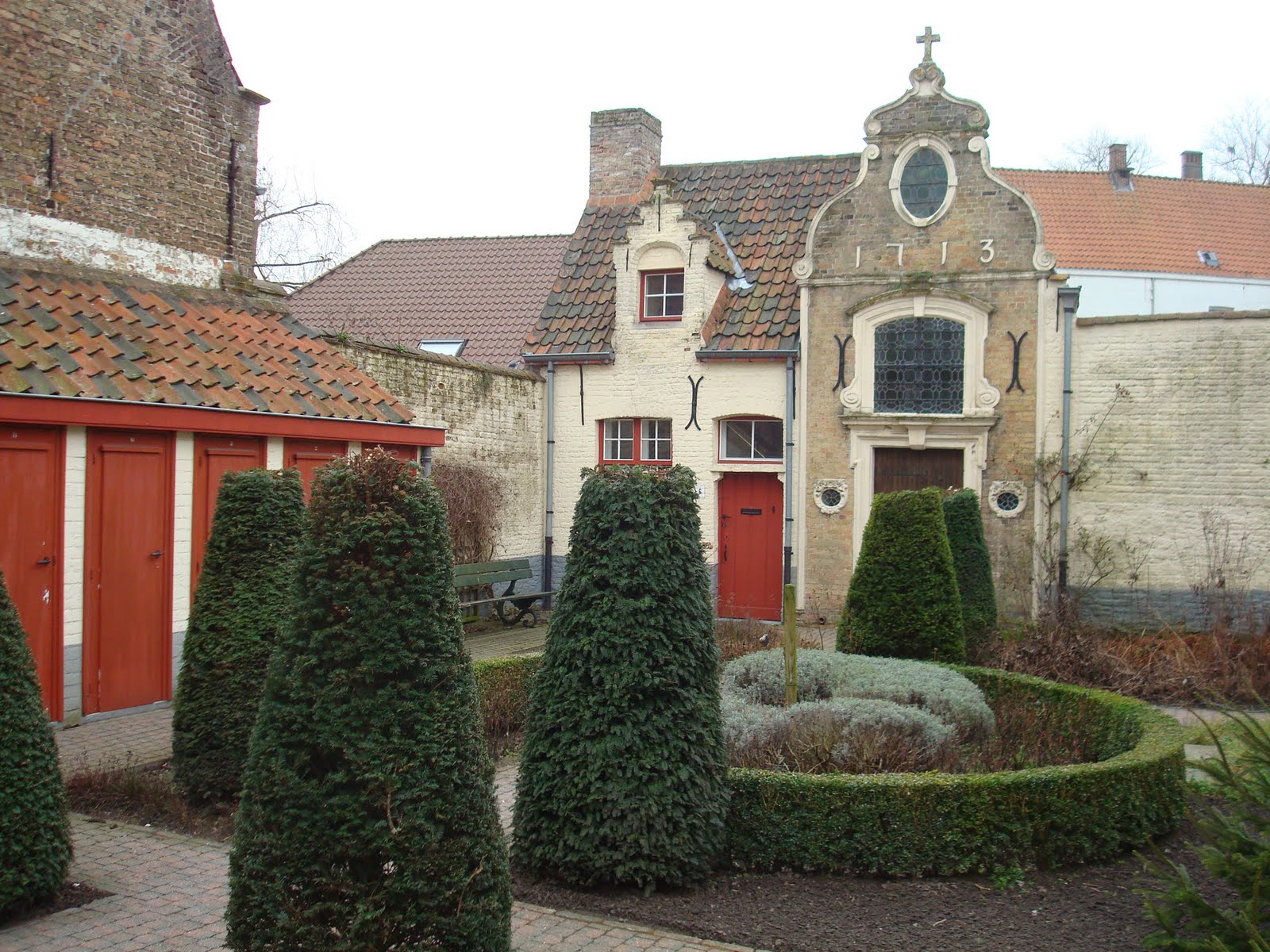 ROWDY IN GERMANY Bruges