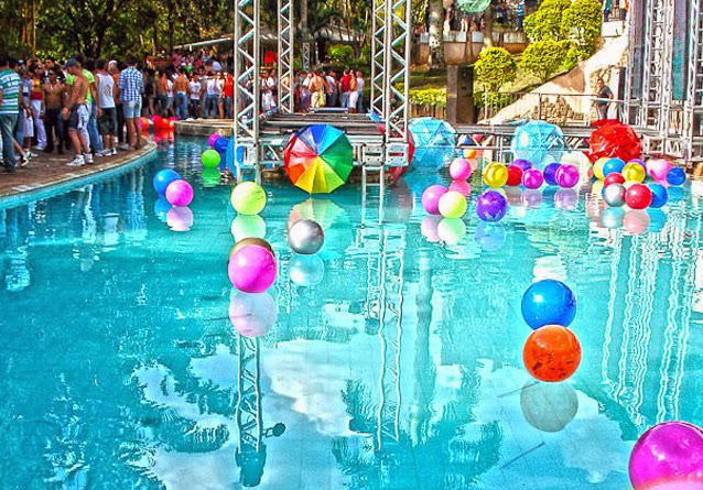 Blog PlastPrime: Pool party, um novo conceito de festa