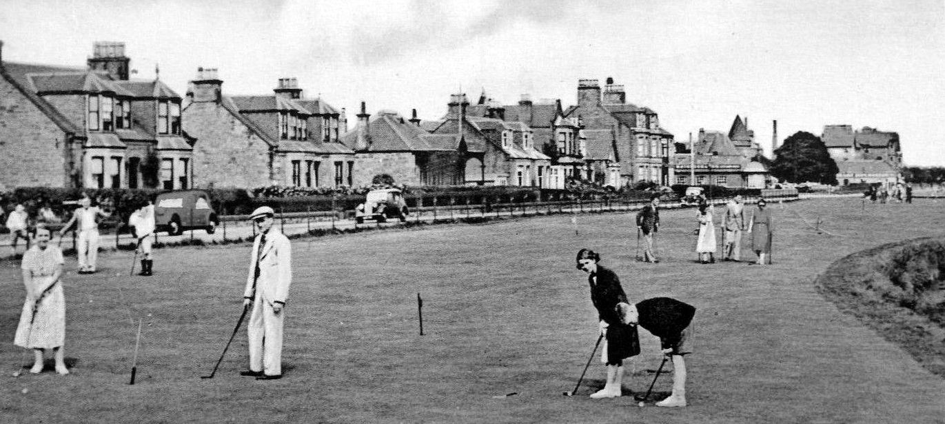 Tour Scotland Photographs Old Photographs Putting Green Carnoustie