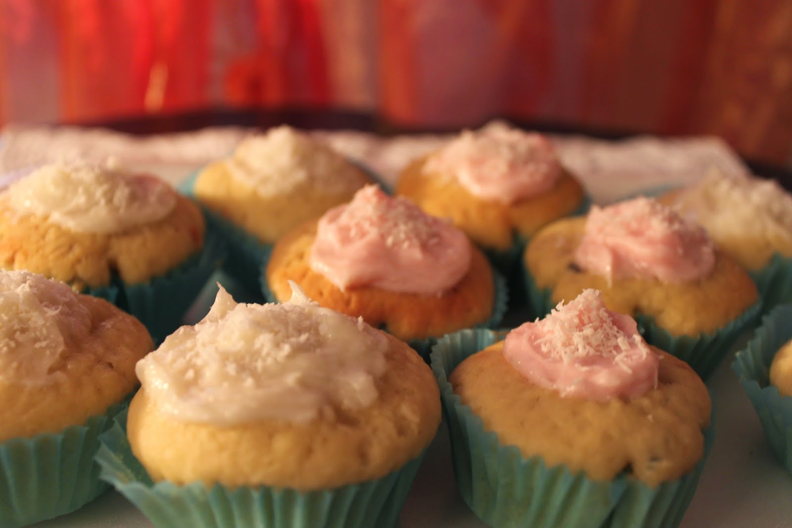 cupcake cocco e noci di macadamia con frosting - facile