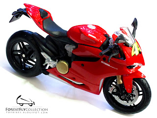 1/12 scale Ducati 1199 Panigale Valentino Rossi Testbike