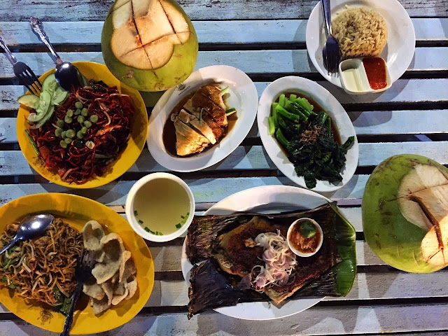 vegetarian food Singapore street food makansutre gluttons bay