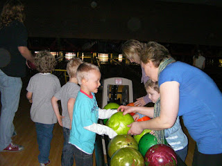 bowling game, collecting bowling balls bowlplex gunwharf