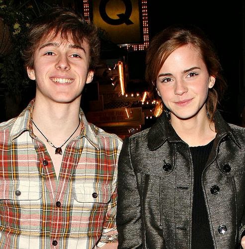 Teen Life Forever: Hermanos de famosos- Parte 3