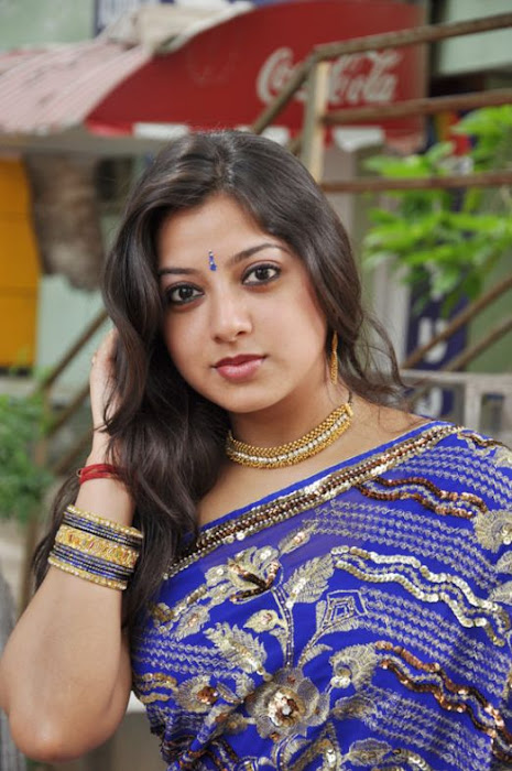 keerthi chawla spicy in blue saree actress pics