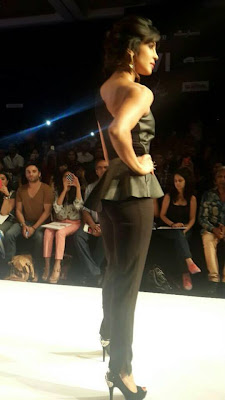 Priyanka Chopra Walks the ramp on Lakmé Fashion Week for 'Bisou Bisou'