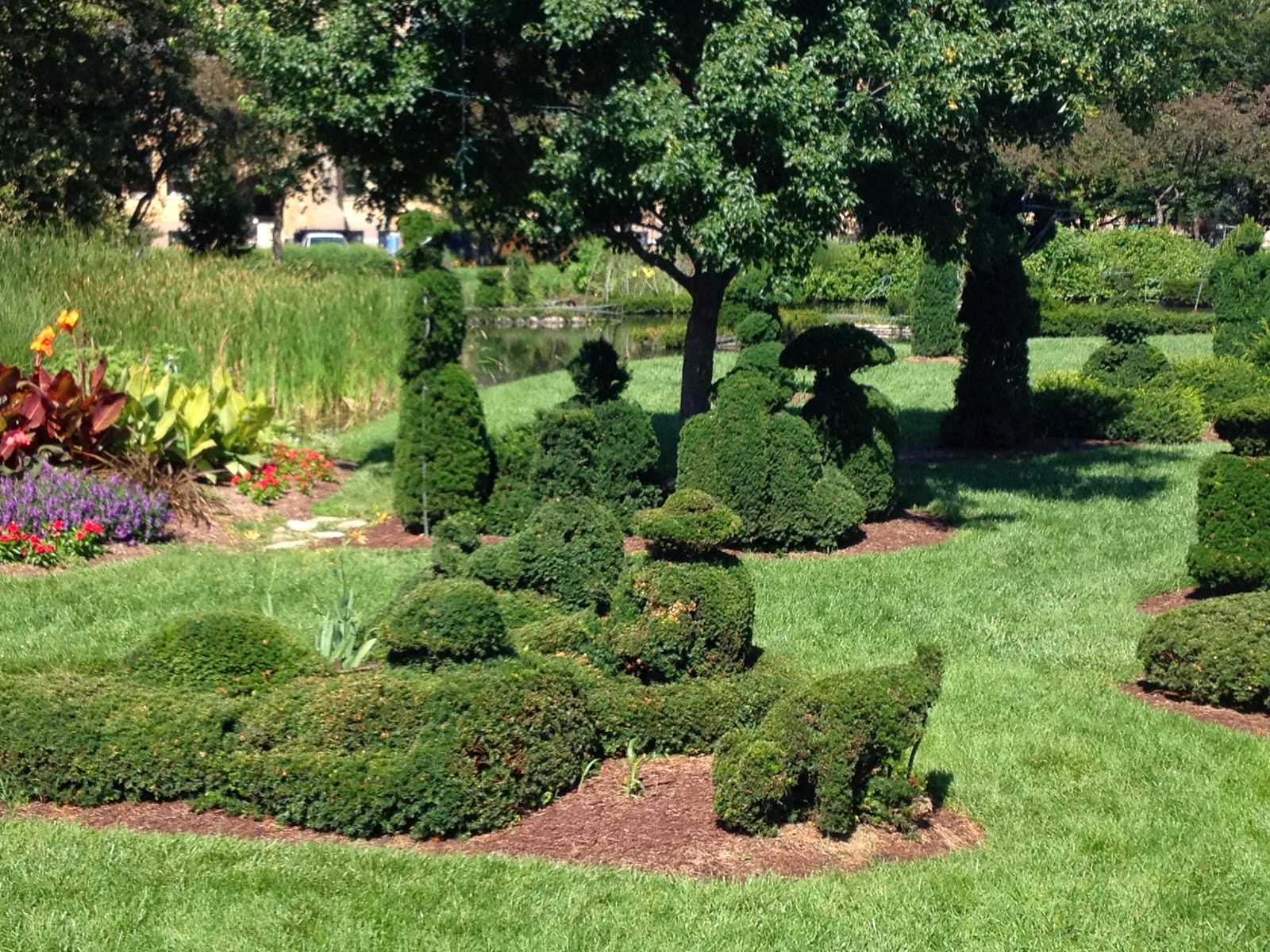 Pay A Visit Sunday Afternoon In Columbus Topiary Garden