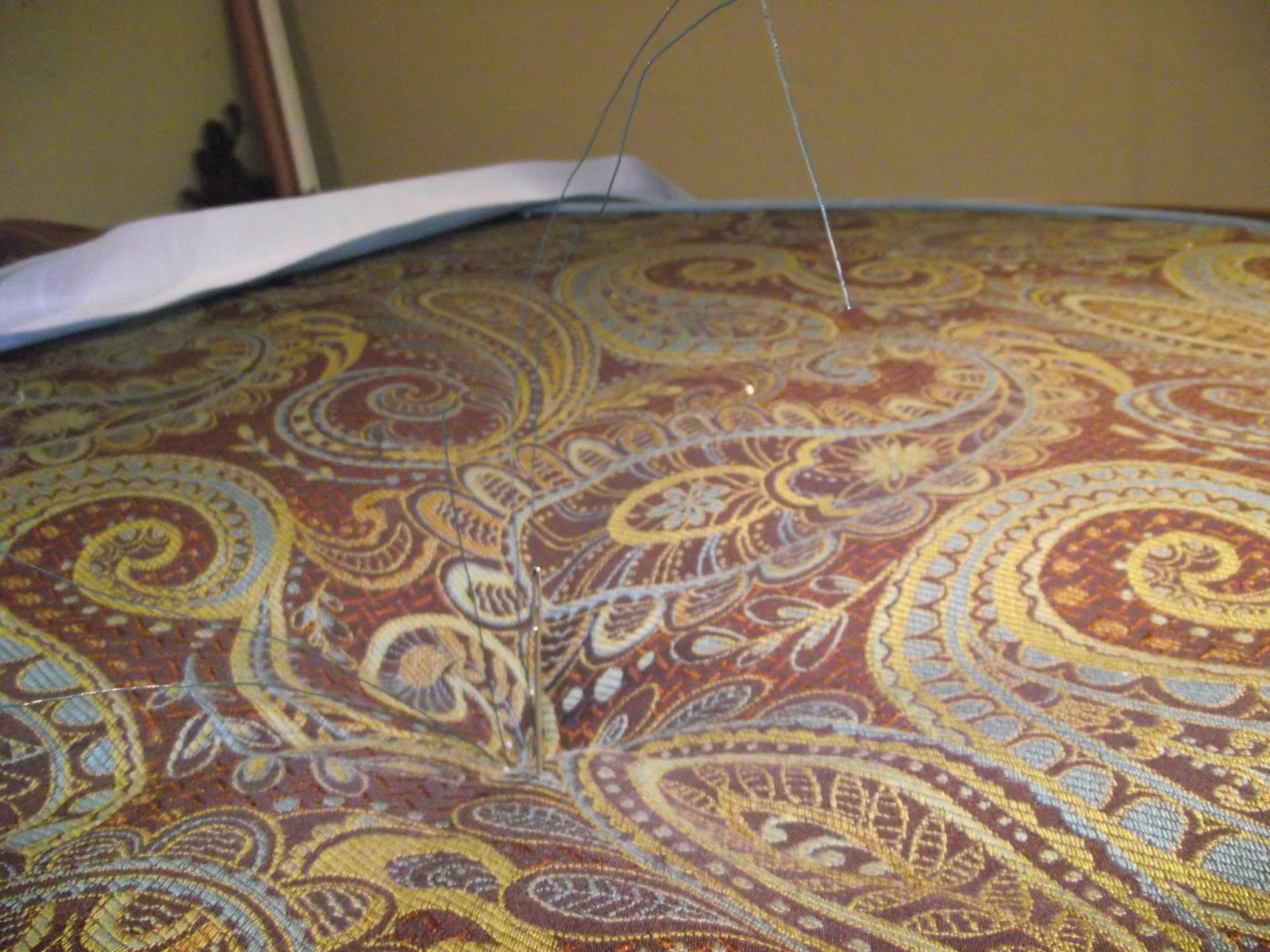 Gantt's Decorating How to make a Padded Wall Hanging