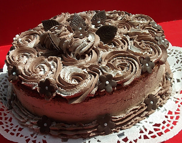 Tort de ciocolata cu crema ganache Tort de ciocolata cu crema ganache