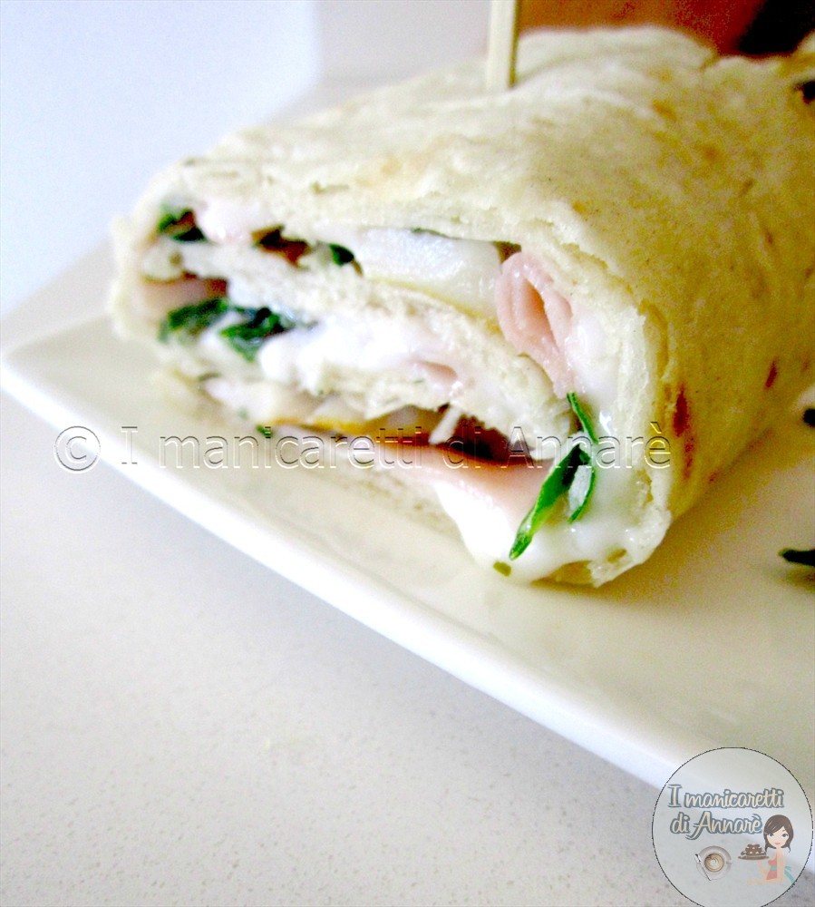 Piadina con stracchino,cotto,rucola e funghi da I manicaretti di Annarè