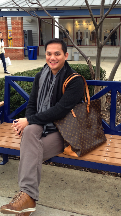 In LVoe with Louis Vuitton: Alto on a Blue Bench