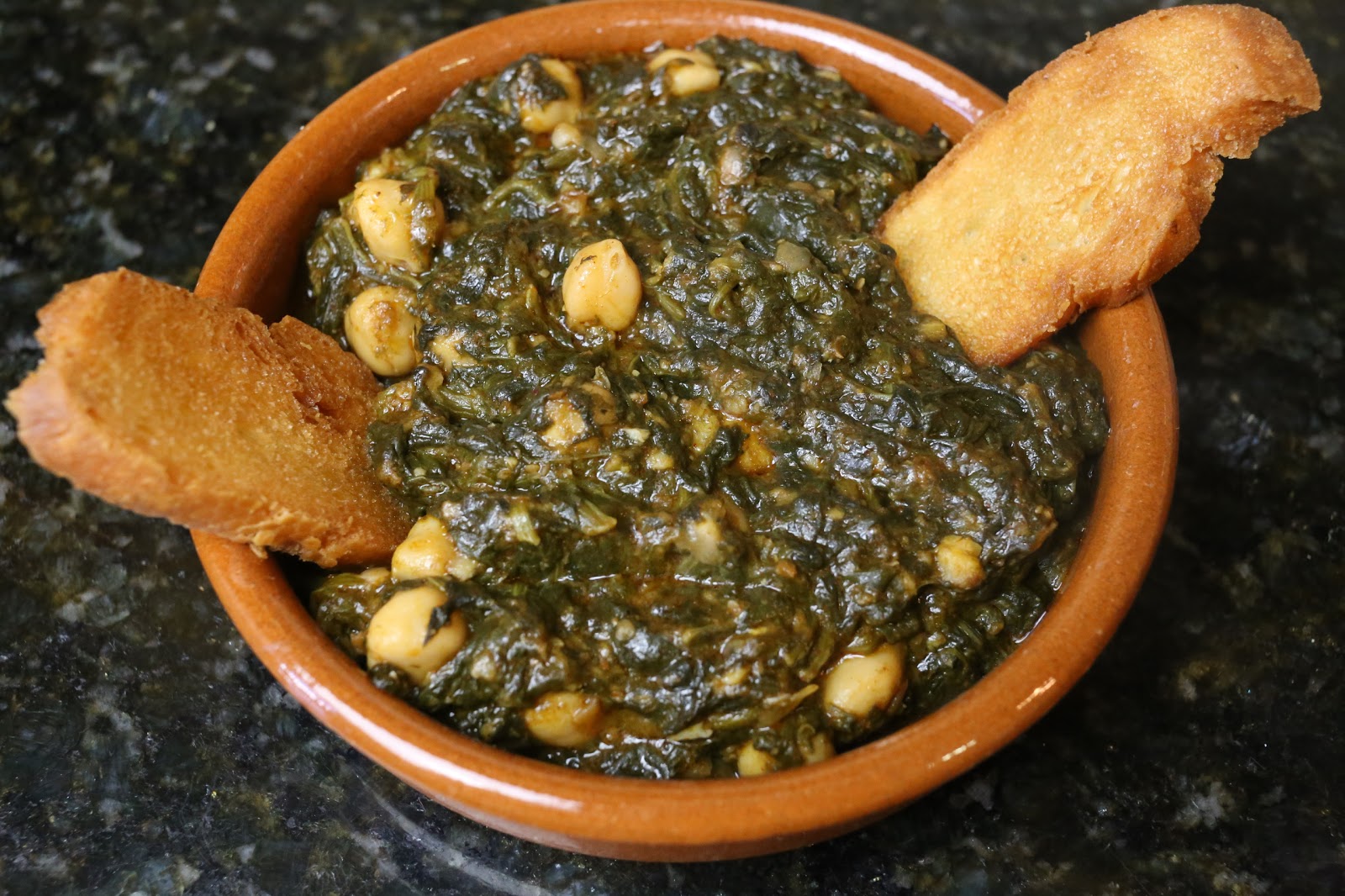 Cocina andaluza Espinacas con garbanzos