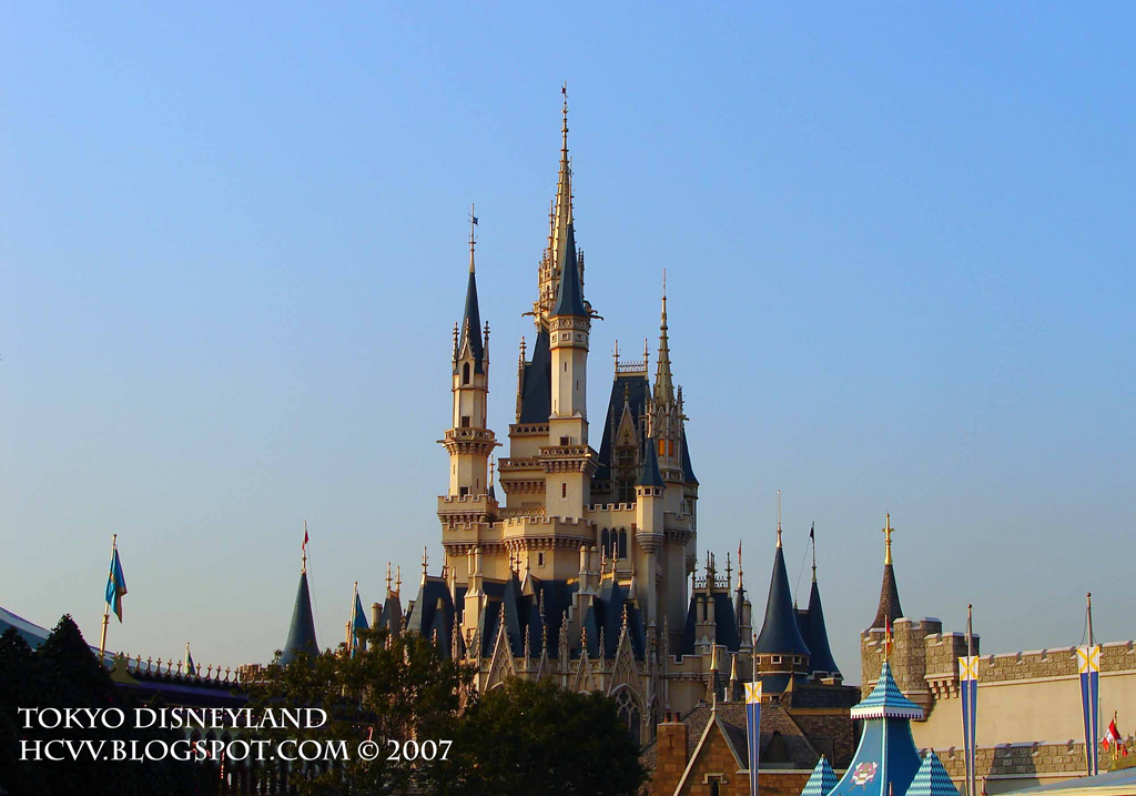 disneyland japan castle