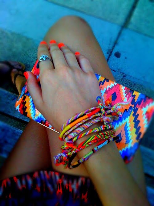 how to make friendship bracelets with. images Friendship Bracelets