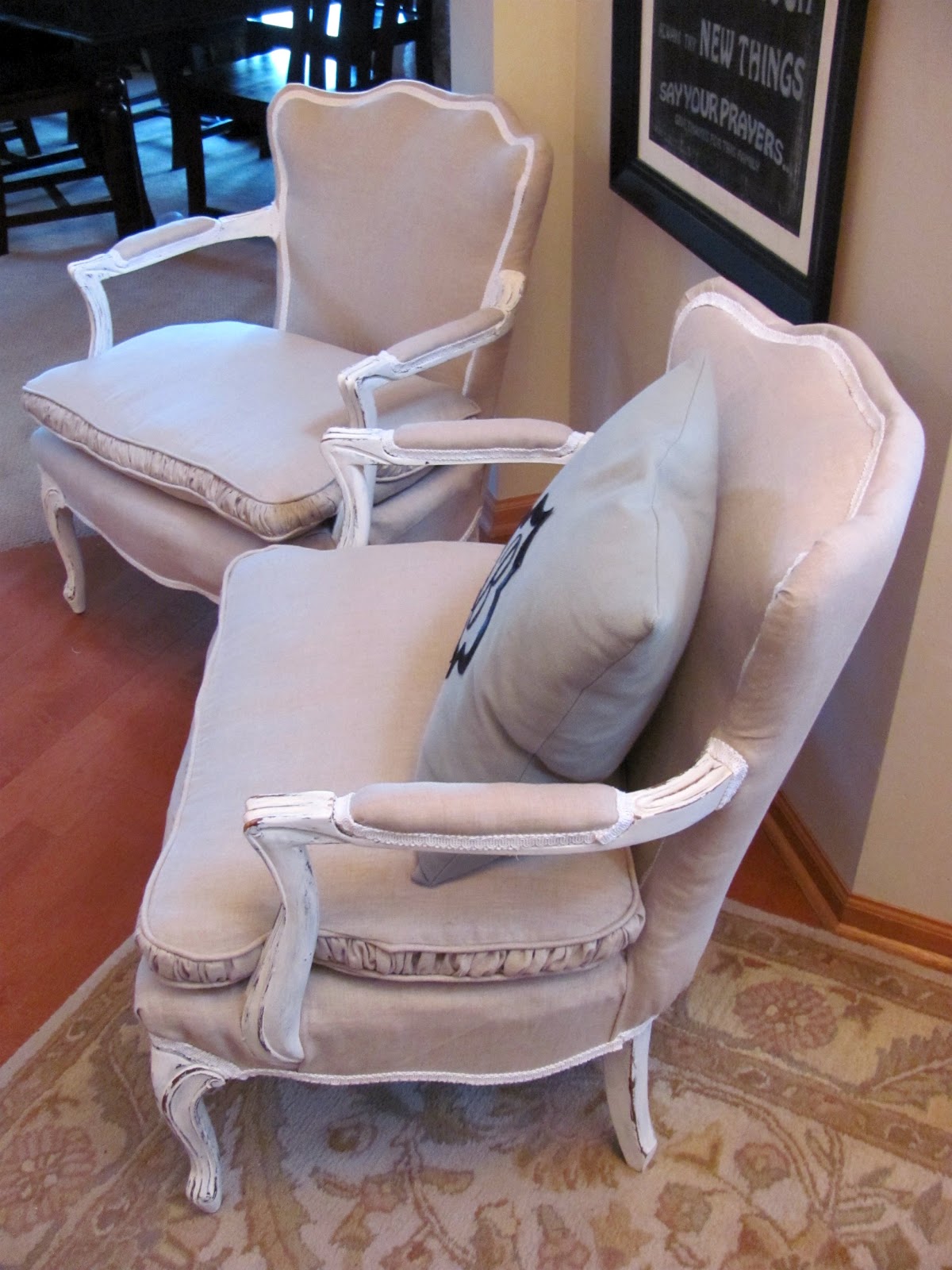 Header Linen Chair Love