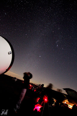 telescopes pointant l'asteroïde.