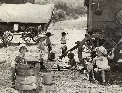 The Pie-Covered Wagon [1932]