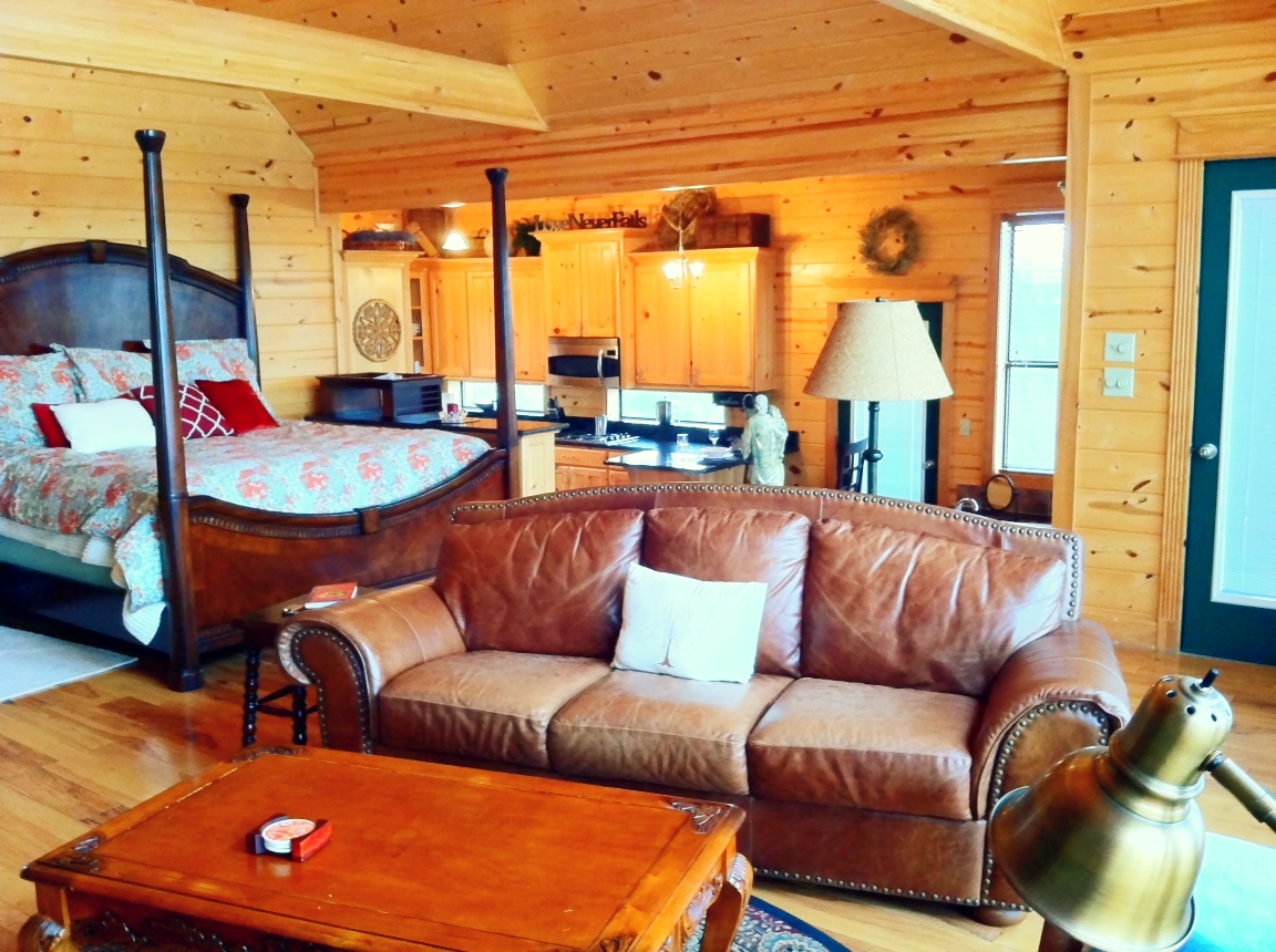 mrs. hahn daydreams Thanksgiving and the Cabin Life