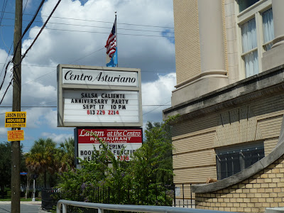 te regalo una rosa la encontre en el camino salsa