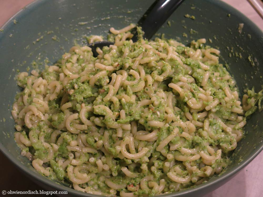 Oh, wie nordisch! Brokkoli Pesto Pasta.