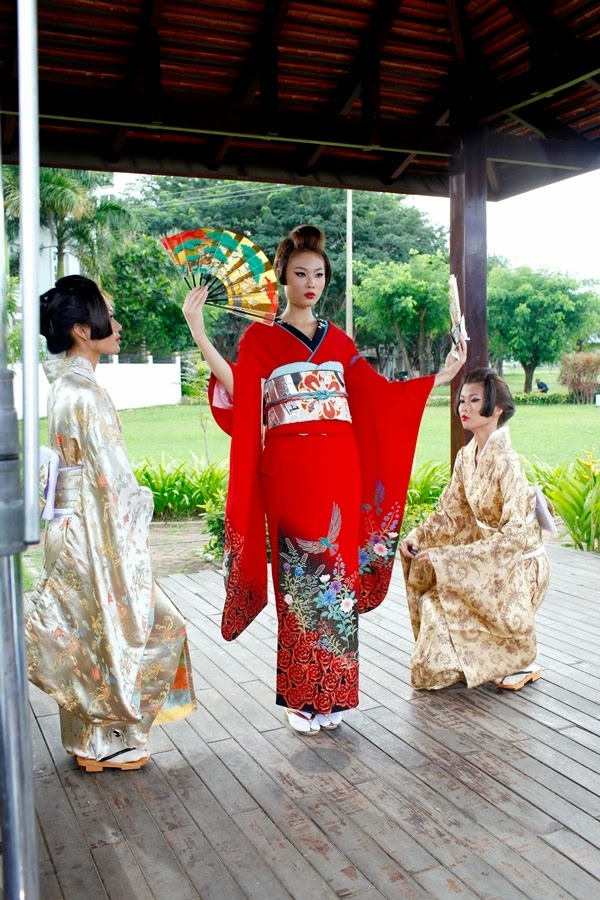 Ngắm người đẹp cùng với Kimono nhật bản