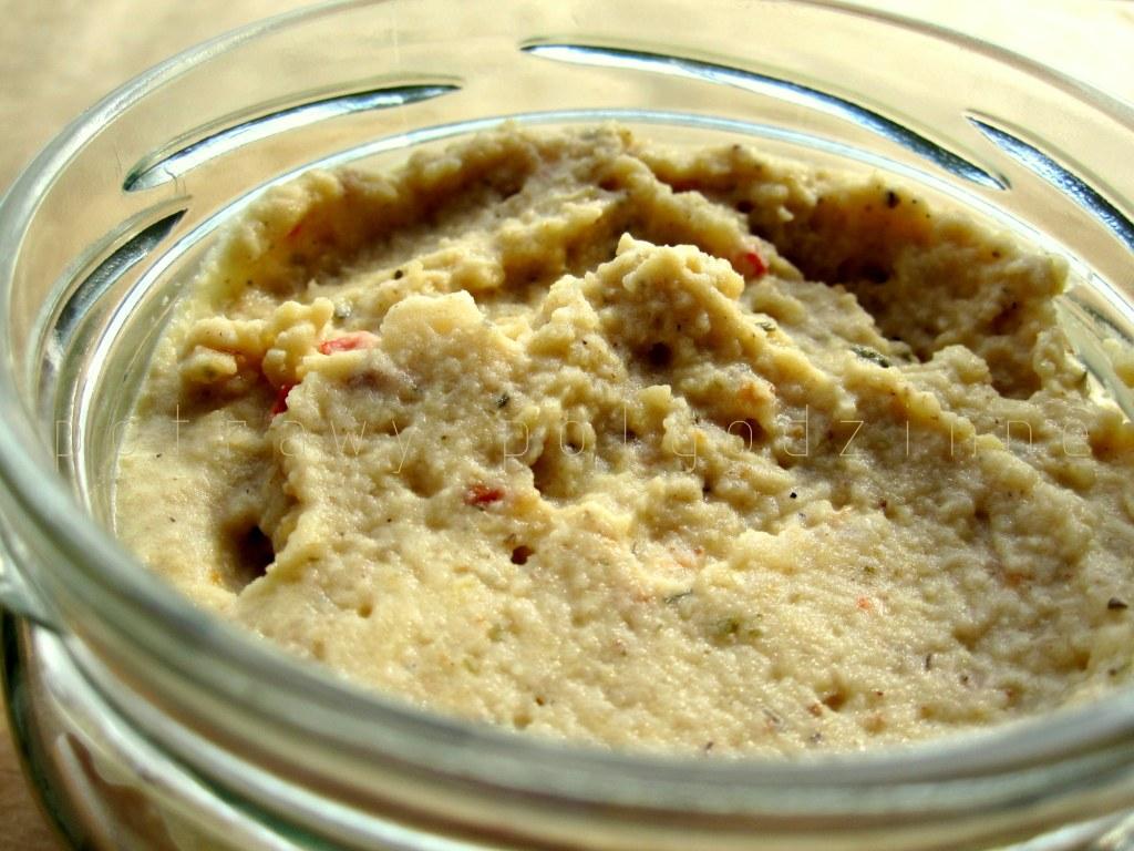 Potrawy Półgodzinne Pasta z grochu do pieczywa i Sos do warzyw