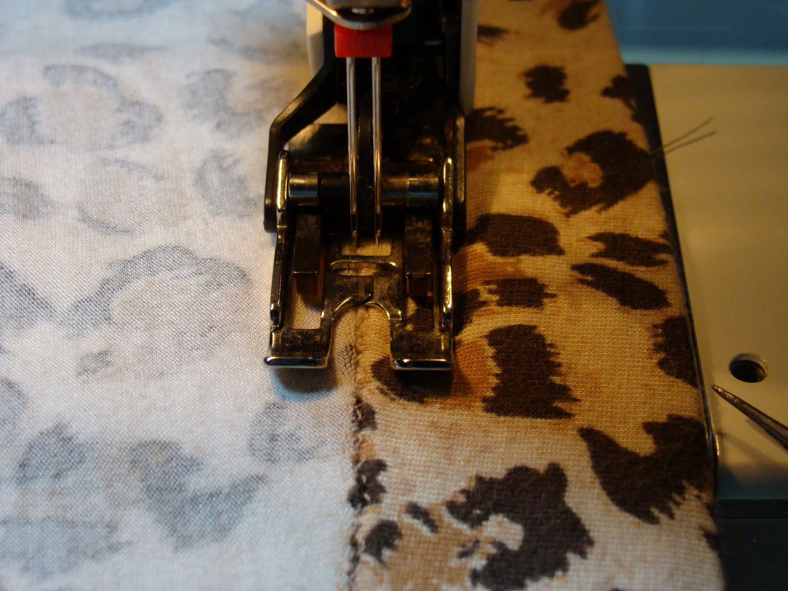 SewBarbie Hemming Knits with a Double Needle on your Sewing Machine
