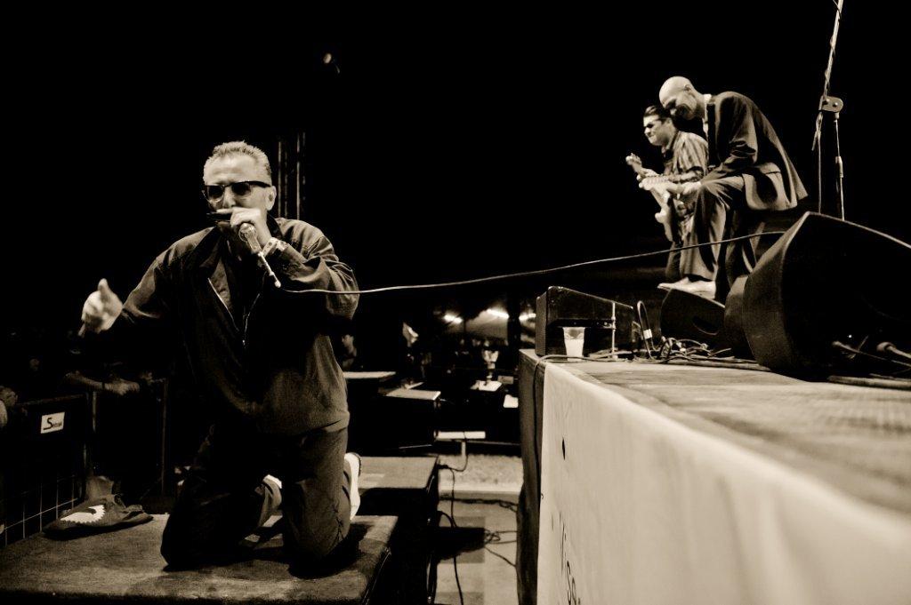 WORLD OF HARMONICA Paul Lamb