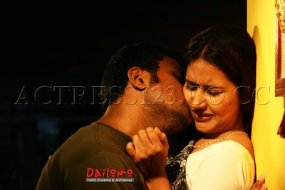 Palluless Archana being fondled and Kissed 
