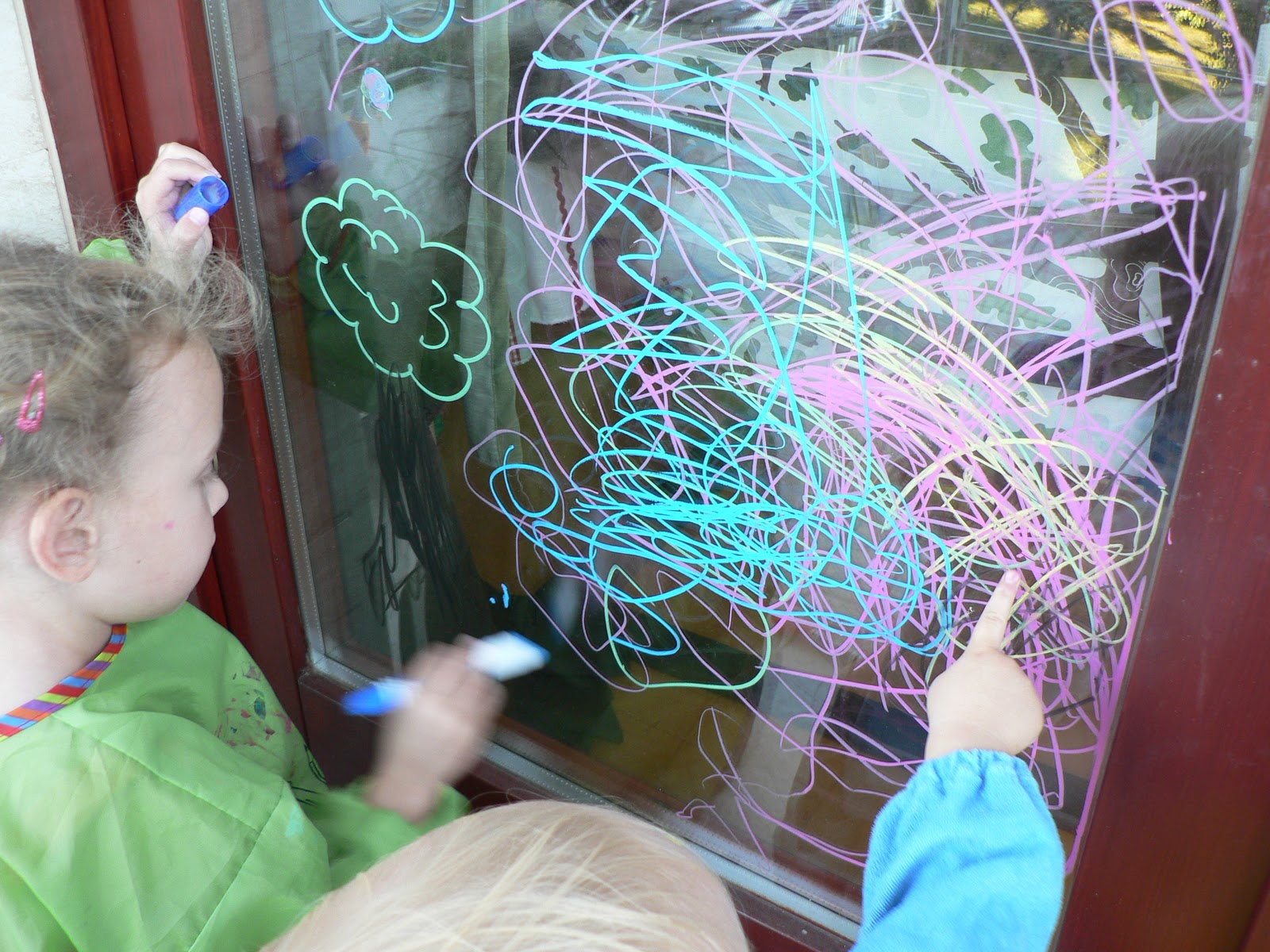 Mama Pea Pod {Window Crayons ♥}