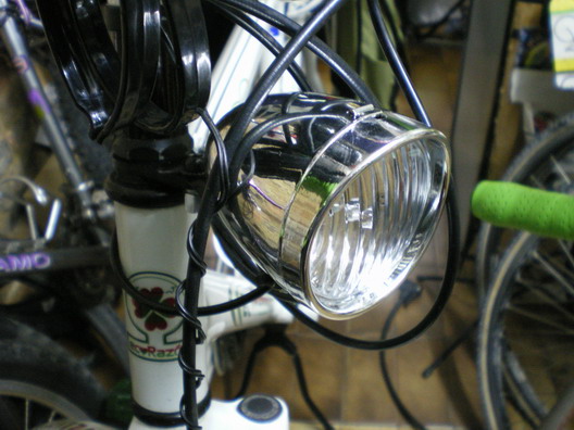 Blog bicicletas Bikemania: FOCO CLASICO LED