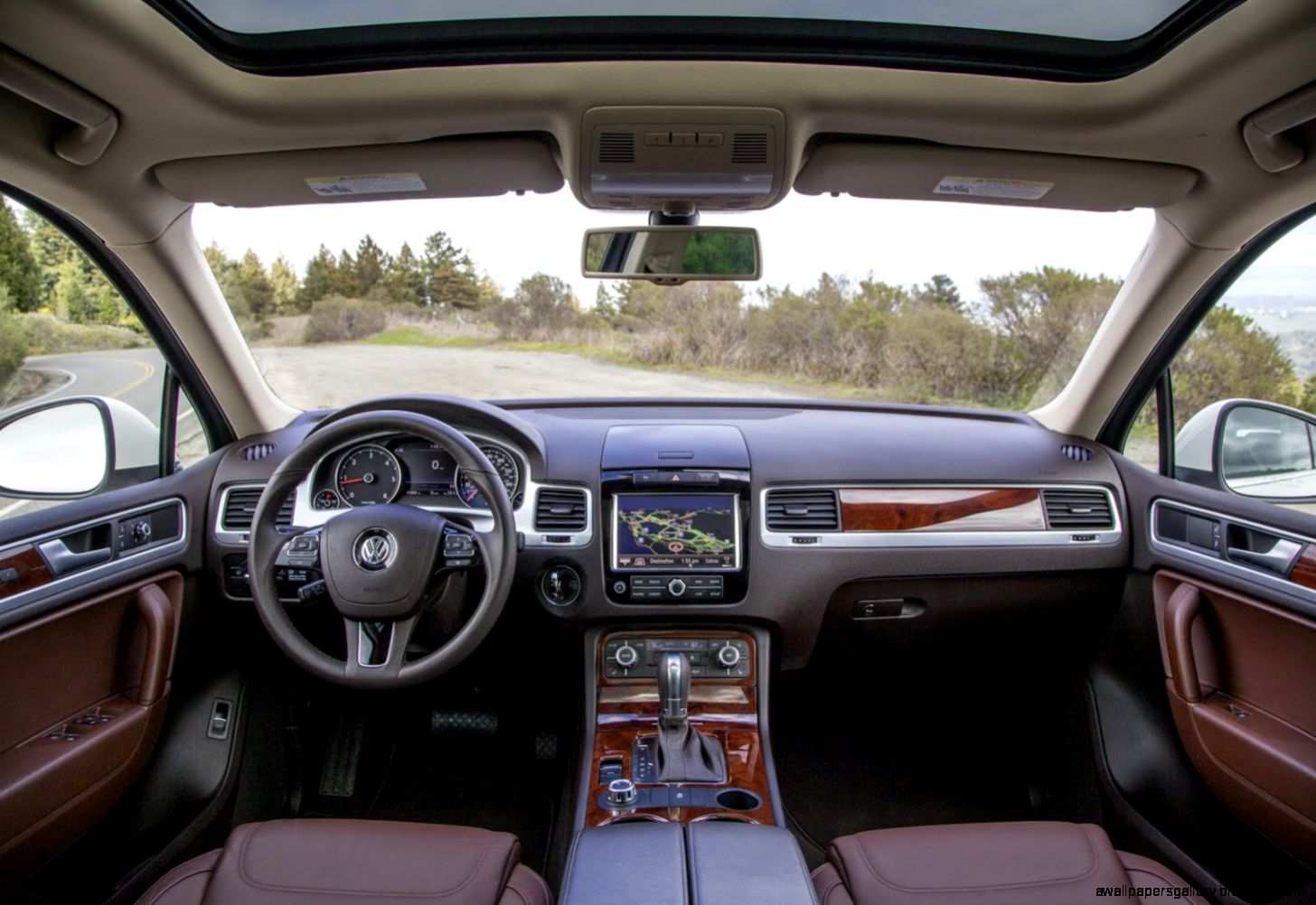 Volkswagen Mulling a Mid Size SUV for the Market Volkswagen Mulling a Mid Size SUV for the Market