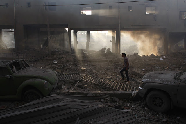 [صور] غزة تحت النار Gaza+Under+Fire+%2845%29