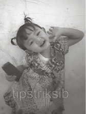 black and white, akan membuat gambar foto menjadi kartun hitam putih