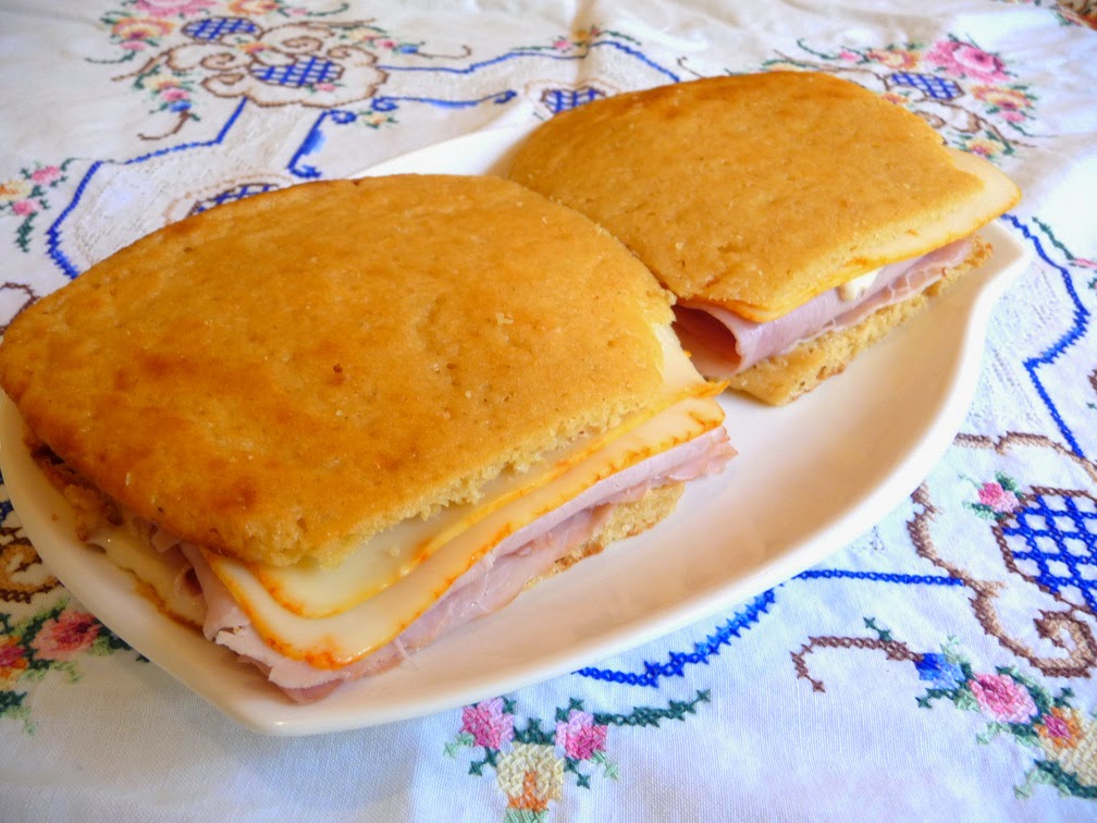 SPLENDID LOWCARBING BY JENNIFER ELOFF SANDWICH THINS A BREAKTHROUGH