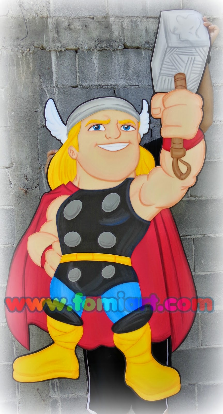 Thor decorado con foamy