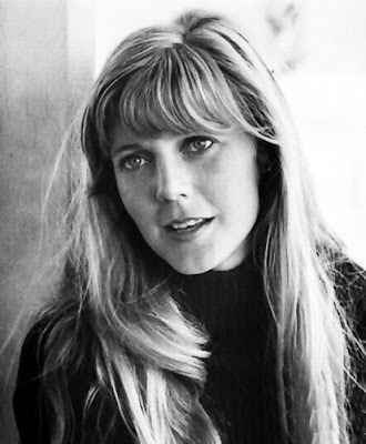 Gweneth Paltrow & Mother (Blythe Danner) 114 BlytheDannerC04