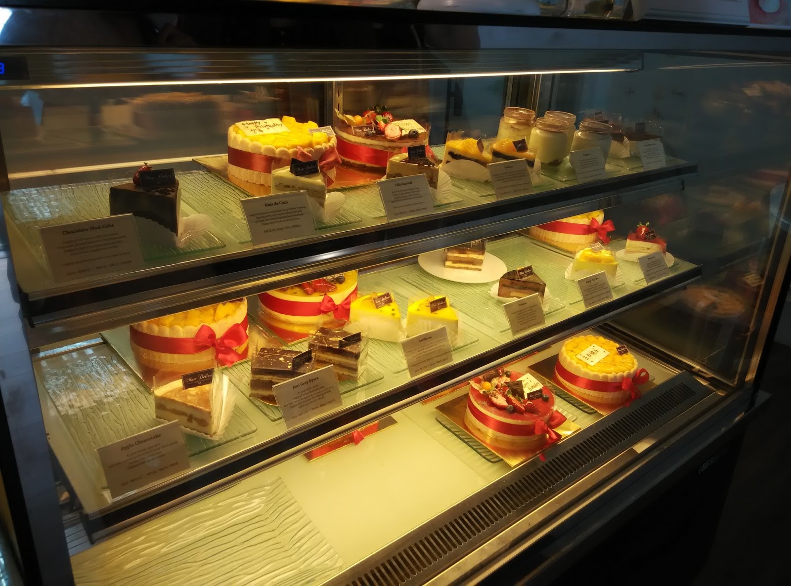 It's About Food!! Mon Délice Patisserie Service Road