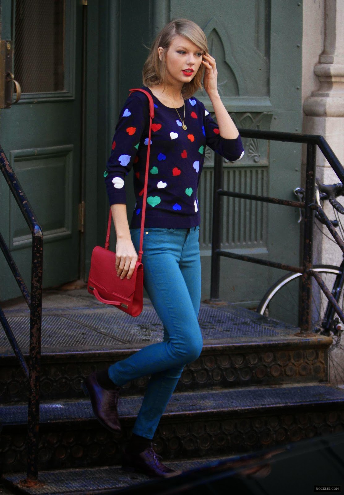 Taylor Swift Inspired Street Style - The Happy Flammily