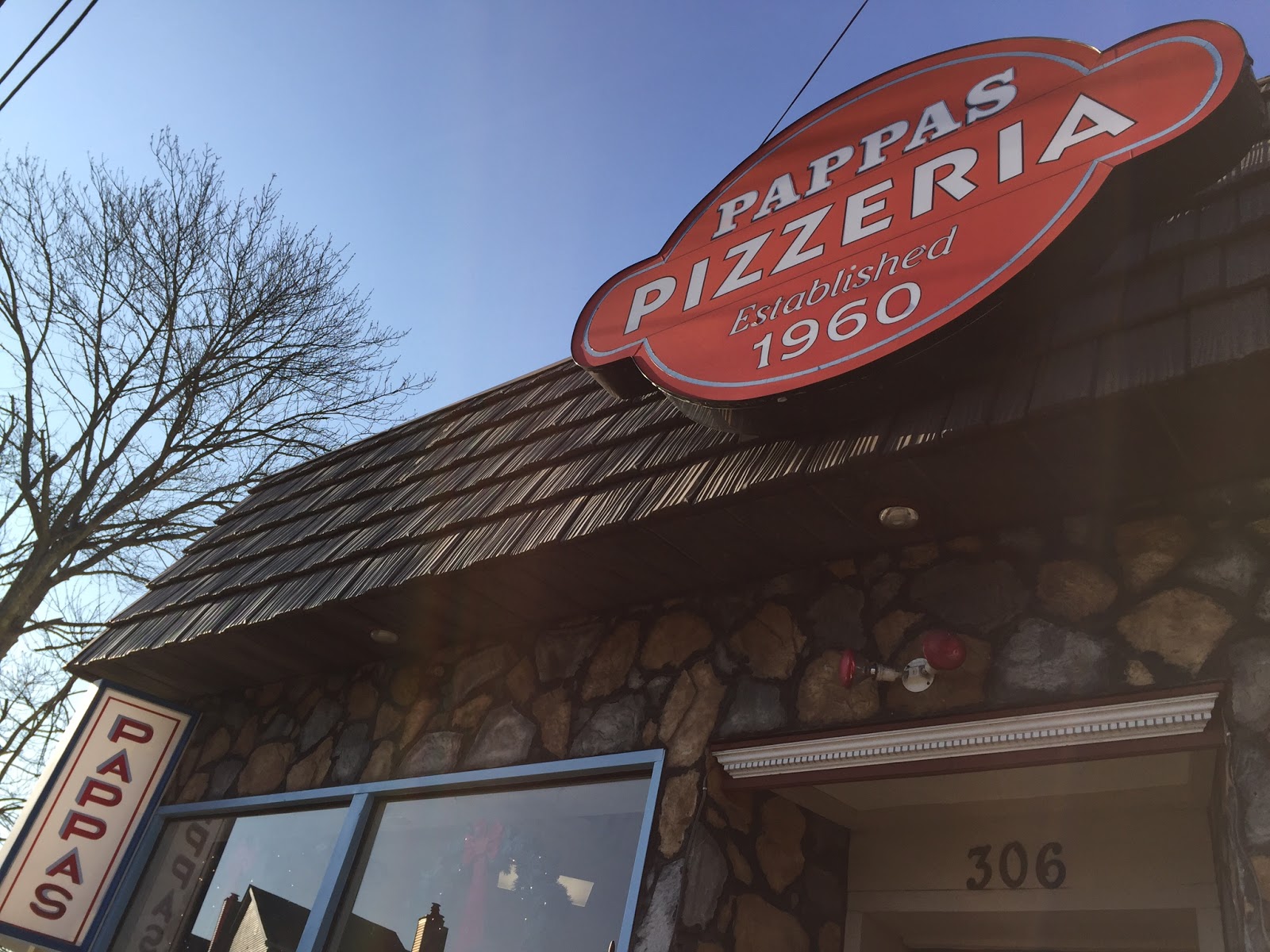 Pappas Pizzeria / パパス ピッツェリア I'm Made of Sugar! Chihiro's food blog