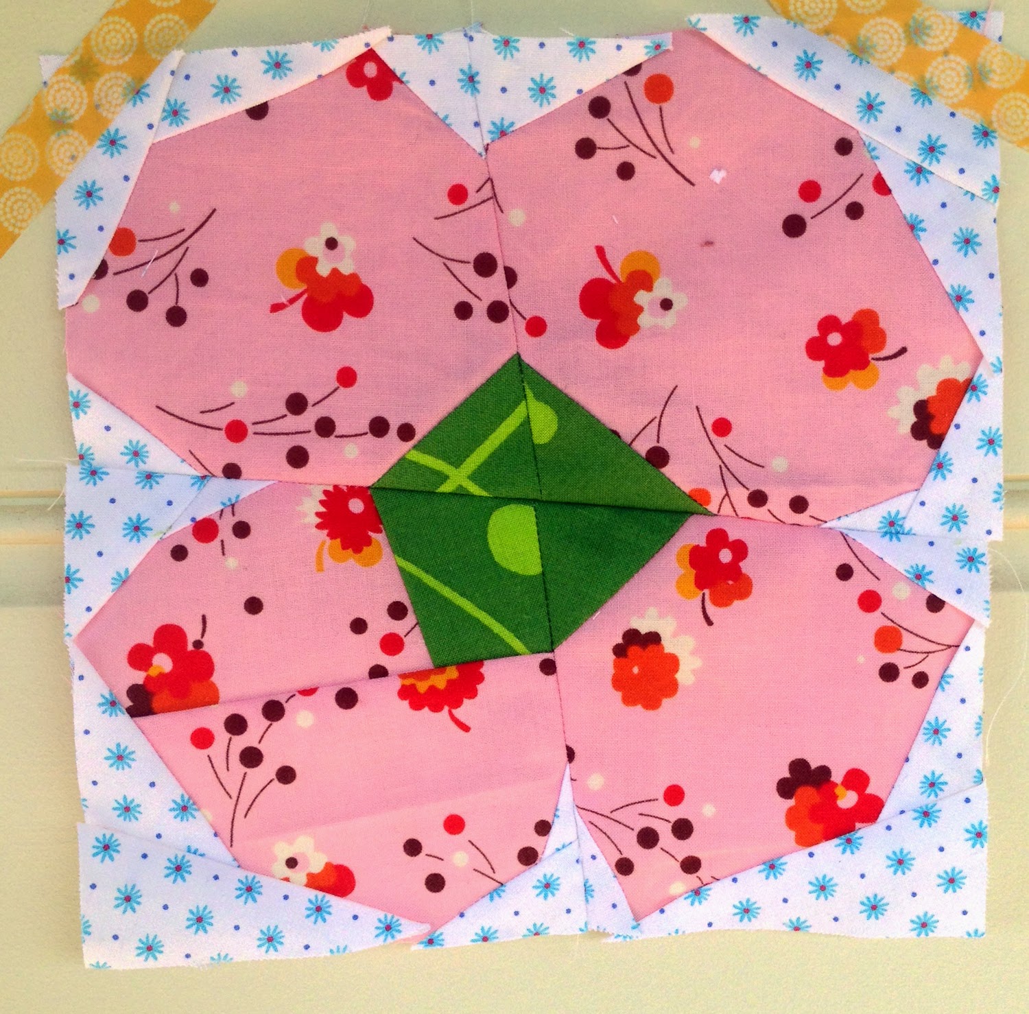 Kate Henderson Quilts A Paper Pieced Garden Mini Quilt