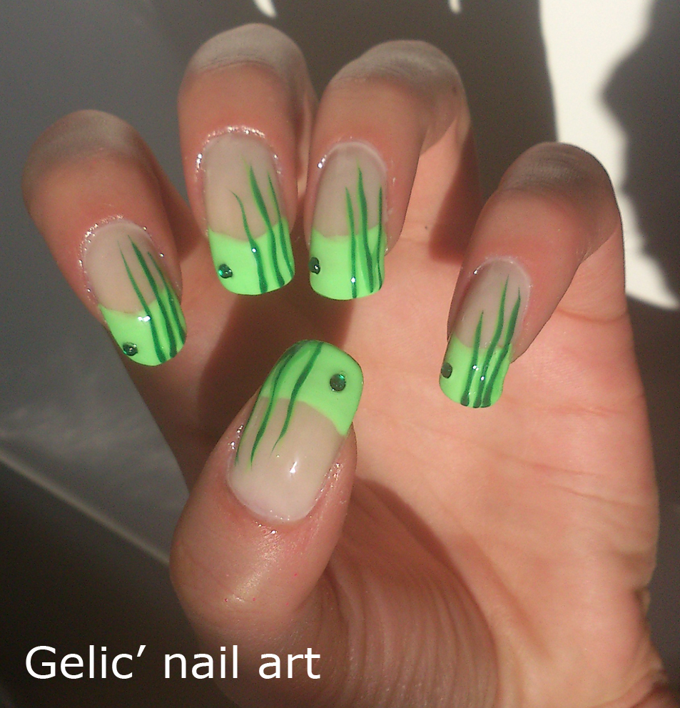 Gelic' nail art The grasslike funky french