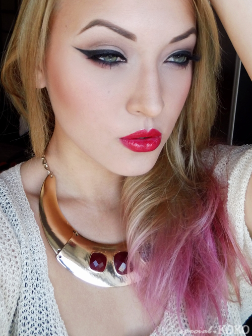 Special Koko Timeless beauty Winged eyeliner & red lips