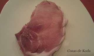 Chuletas rellenas en salsa