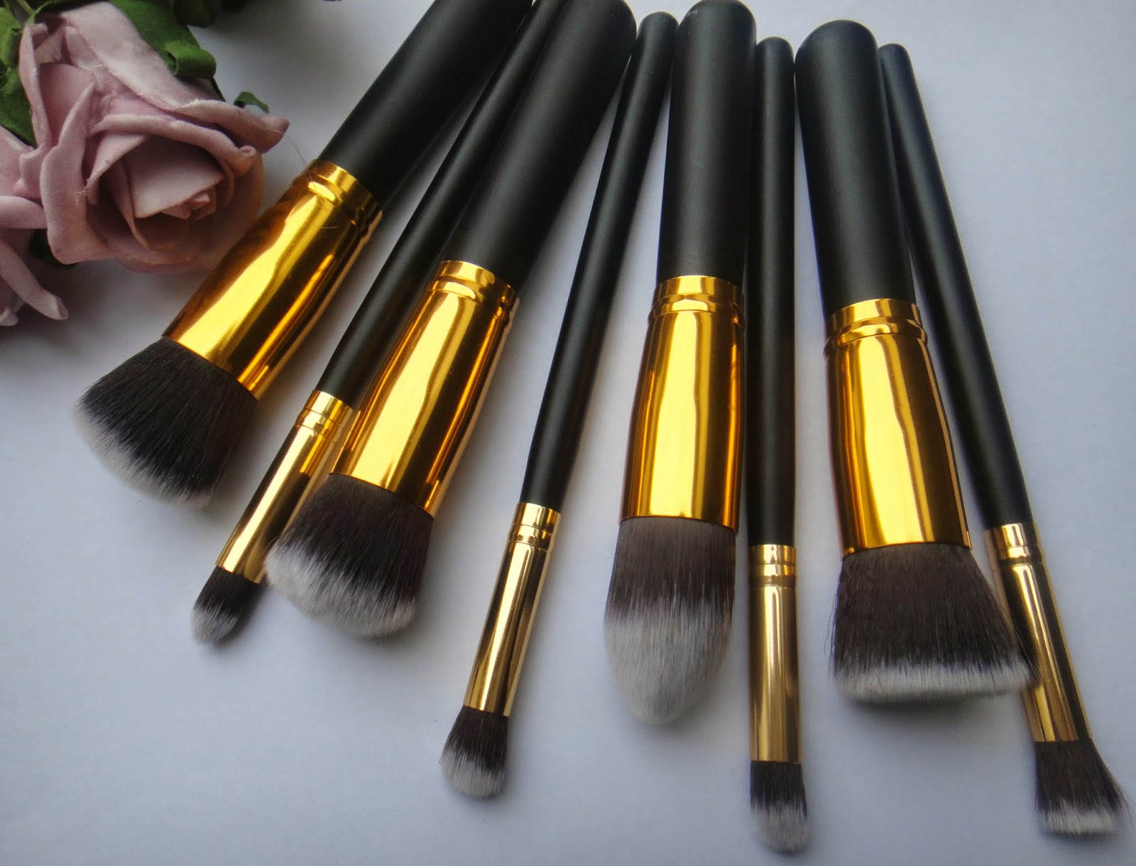 Emily & Han xo Amazon Makeup Brushes