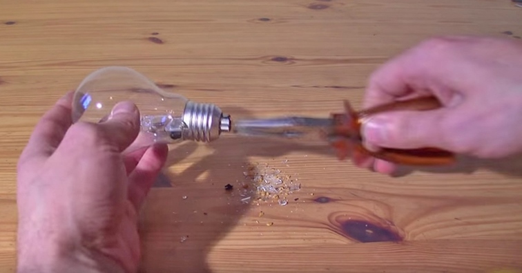 light bulb diy projects this lightbulb vase is electrifyingly gorgeous diy craft projects light bulb diy projects this lightbulb vase is electrifyingly gorgeous diy craft projects