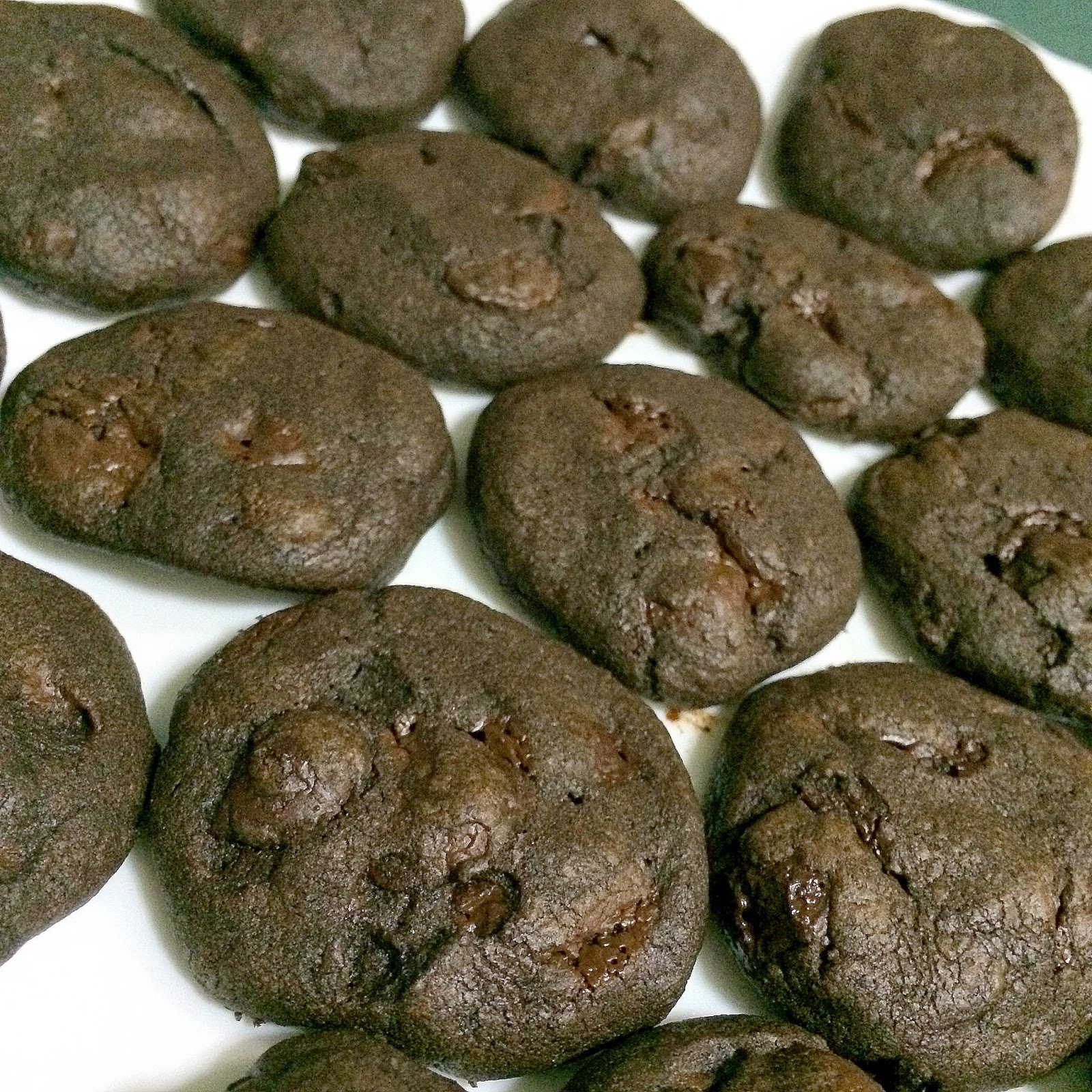 dark chocolate chip cookies