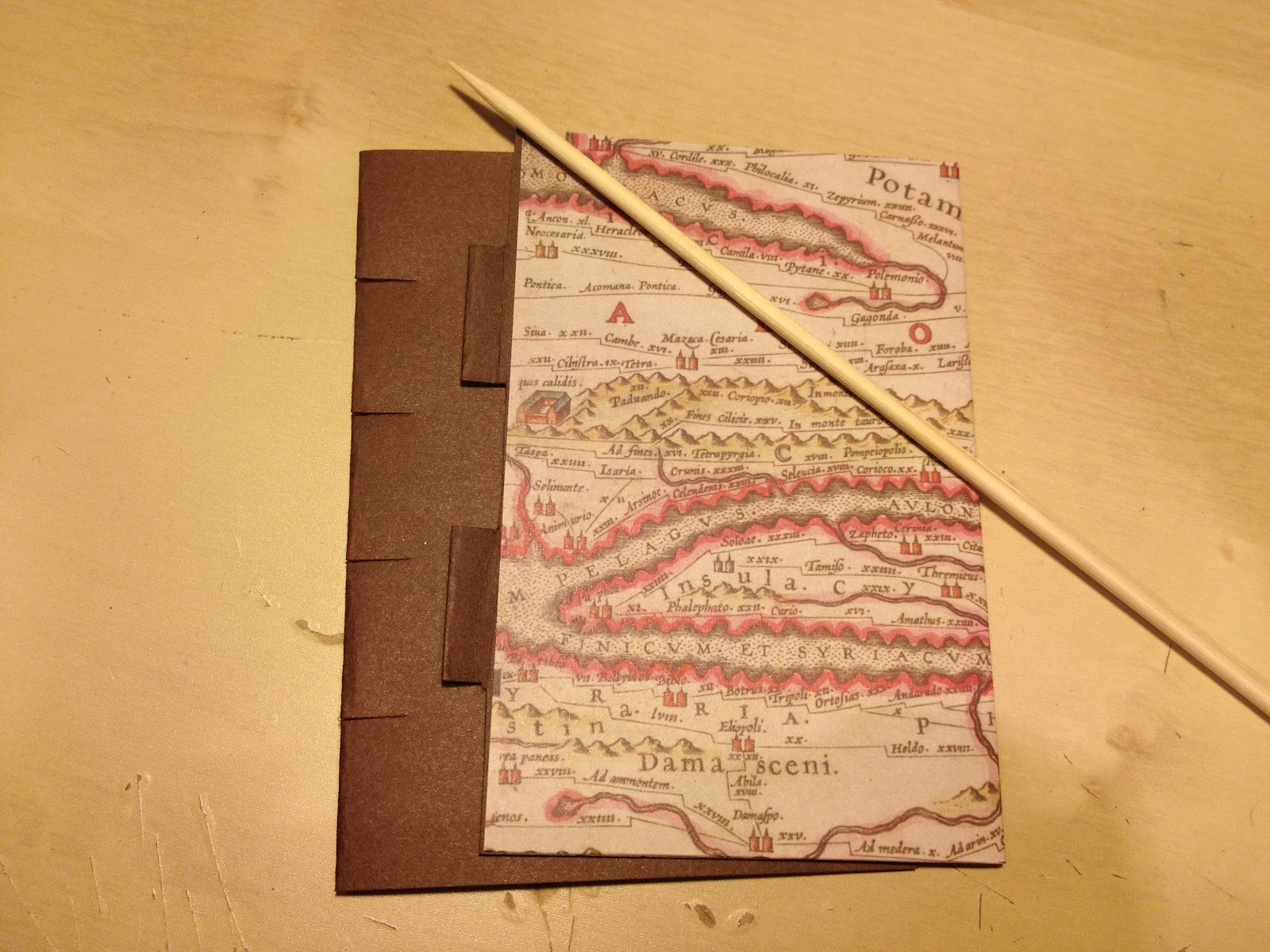 Bumbling along... How to make a piano hinge book