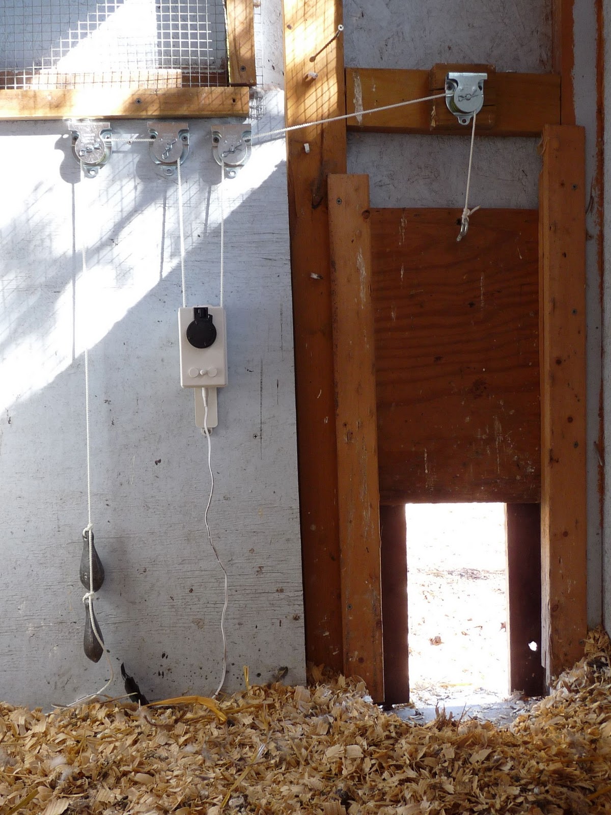 Farm Natters: Project: Automatic Chicken Coop Door Opener (ongoing)