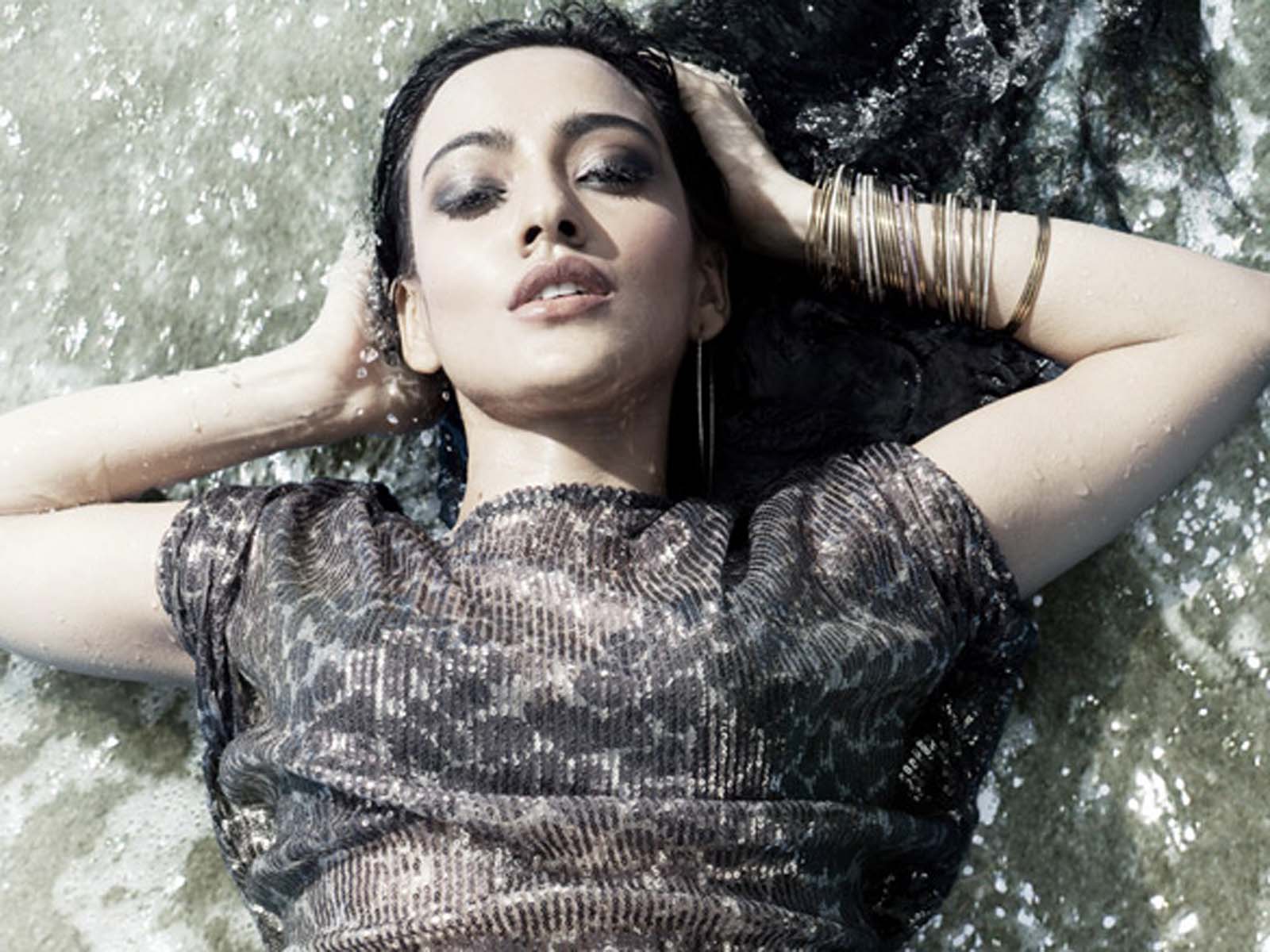 chirutha movie heroine photos neha sharma photos all heroines photos chirutha movie heroine photos neha sharma photos all heroines photos